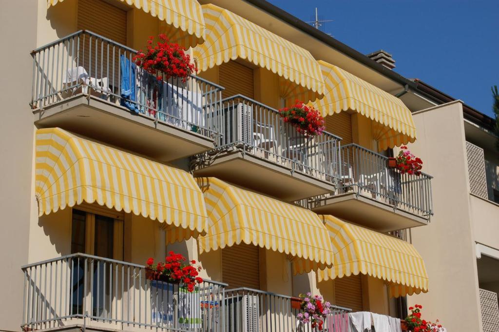 Hotel Ristorante La Terrazza Лидо Ди Камайоре Екстериор снимка