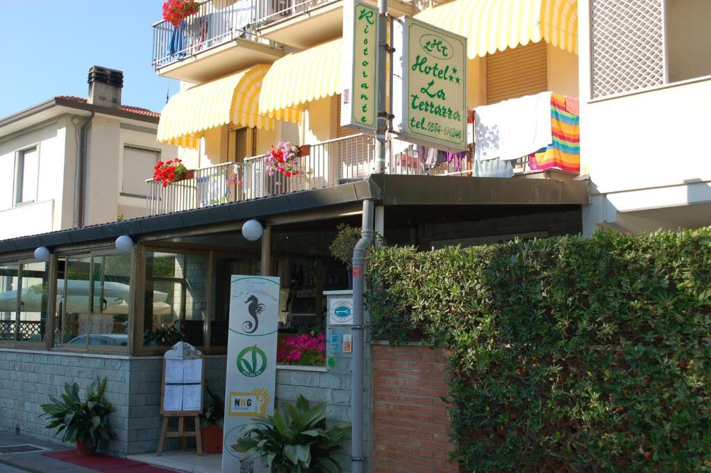 Hotel Ristorante La Terrazza Лидо Ди Камайоре Екстериор снимка