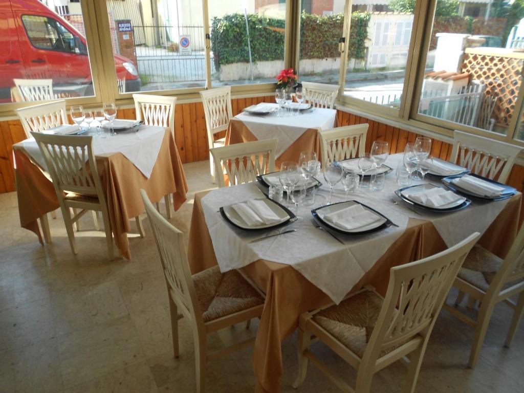 Hotel Ristorante La Terrazza Лидо Ди Камайоре Екстериор снимка